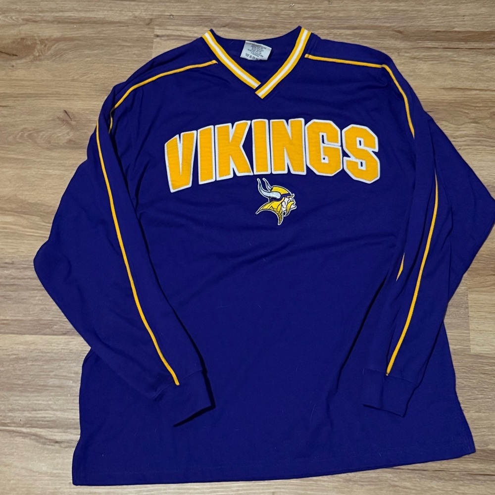 Vintage Lee Minnesota Vikings Sport Purple and Yellow V-Neck Shirt